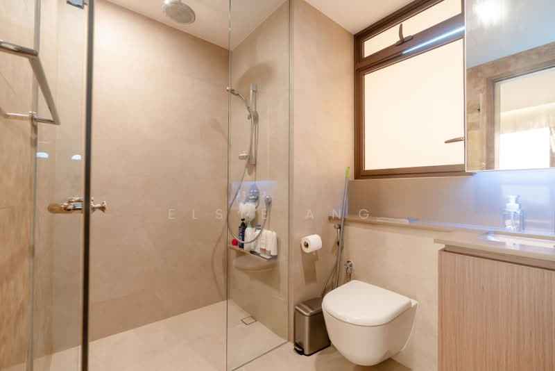 Seaside Residences, 10 Siglap Link, 3 Bedrooms, 1,087 sqft, Apartment For Sale, by Elsie Ang, 500194316 - Bathroom - PropertyGuru.com.sg