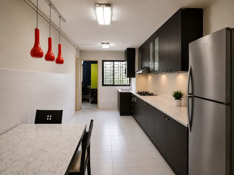 319 Ang Mo Kio Avenue 1, 319 Ang Mo Kio Avenue 1, 2 Bedrooms, 786 sqft, HDB Flat For Sale, by Evon Ng, 500194325 - Kitchen - PropertyGuru.com.sg