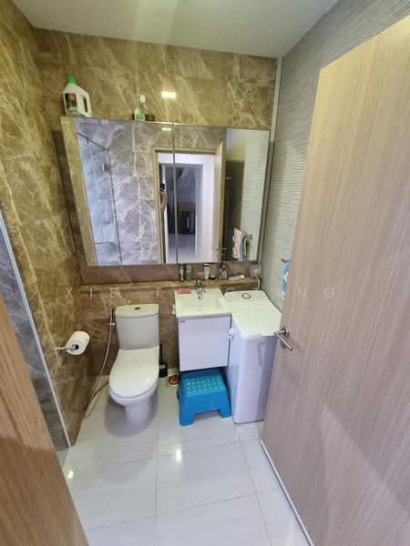 Boathouse Residences, 33 Upper Serangoon View, Room Rental, 120 sqft, Condominium For Rent, by Xie TingTing (Emily), 500194339 - Bathroom - PropertyGuru.com.sg