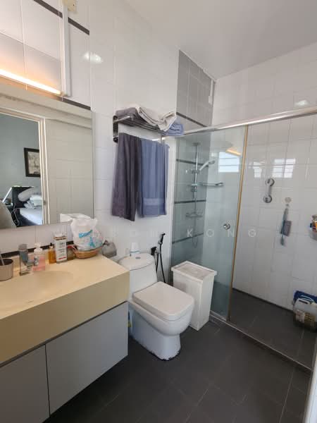 267B Punggol Field, 267B Punggol Field, 3 Bedrooms, 1,238 sqft, HDB Flat For Sale, by Wilson Kong, 500194340 - Bathroom - PropertyGuru.com.sg