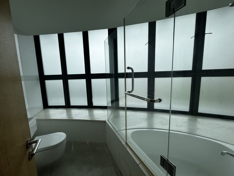 One Oxley Rise, 1 Oxley Rise, 2 Bedrooms, 1,108 sqft, Apartment For Rent, by Yenny Adell, 500194343 - Bathroom - PropertyGuru.com.sg