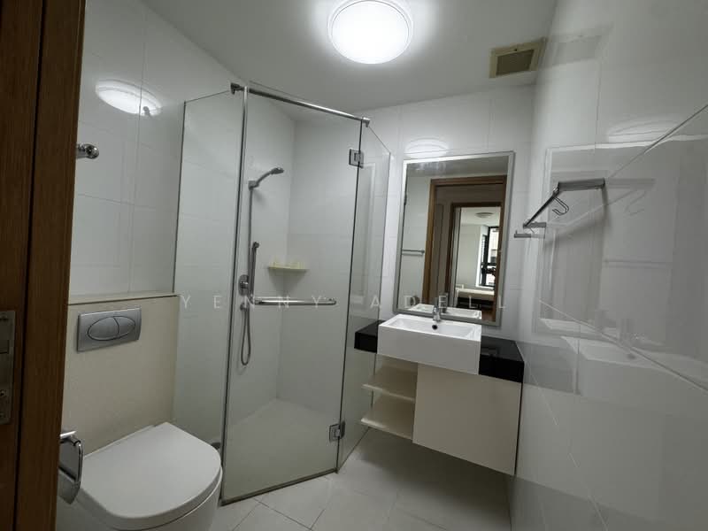 One Oxley Rise, 1 Oxley Rise, 2 Bedrooms, 1,108 sqft, Apartment For Rent, by Yenny Adell, 500194343 - Bathroom - PropertyGuru.com.sg