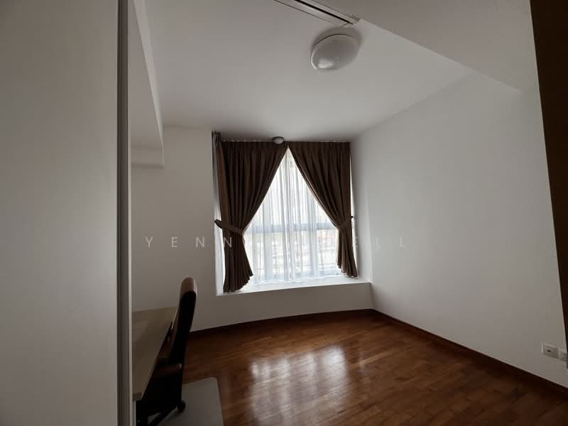 One Oxley Rise, 1 Oxley Rise, 2 Bedrooms, 1,108 sqft, Apartment For Rent, by Yenny Adell, 500194343 - 2nd bedroom - PropertyGuru.com.sg