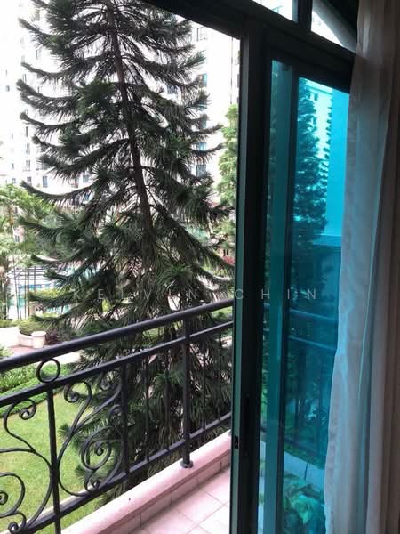 The Anchorage, 370E Alexandra Road, 2 Bedrooms, 1,184 sqft, Condominium For Rent, by Kelvin Chin, 500194368 - Balcony - PropertyGuru.com.sg