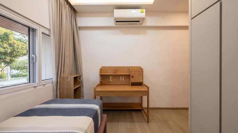 🌟Good entry price for D10🌟1km to Henry Park Pri🌟Renovated 2 Storey Terrace☎️Joleen 8686~9040, Tanglin / Holland / Bukit Timah, 3 Bedrooms, 2,500 sqft, Terraced House For Sale, by Joleen Lye, 500194374 - Bedroom - PropertyGuru.com.sg