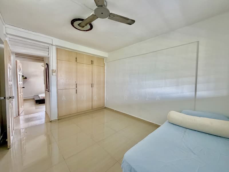 411 Pandan Gardens, 411 Pandan Gardens, 2 Bedrooms, 775 sqft, HDB Flat For Sale, by Aiman Roza, 500194384 - Bedroom - PropertyGuru.com.sg