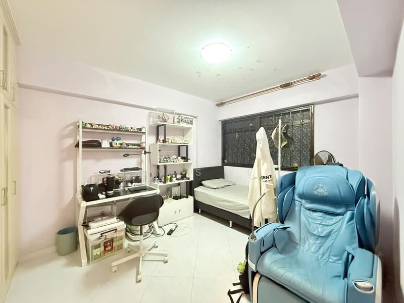 689A Choa Chu Kang Drive, 689A Choa Chu Kang Drive, 3 Bedrooms, 969 sqft, HDB Flat For Sale, by James Yeo, 500194385 - Bedroom - PropertyGuru.com.sg