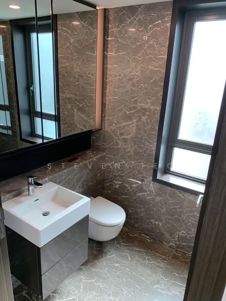 Principal Garden, 95 Prince Charles Crescent, 3 Bedrooms, 1,076 sqft, Condominium For Sale, by Steven Teo, 500194396 - Bathroom - PropertyGuru.com.sg