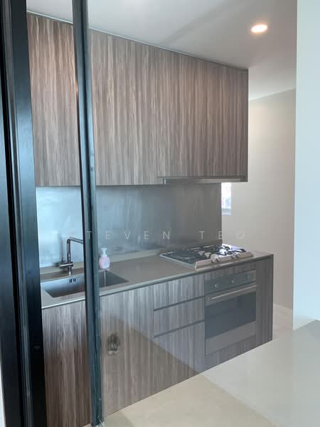 Principal Garden, 95 Prince Charles Crescent, 3 Bedrooms, 1,076 sqft, Condominium For Sale, by Steven Teo, 500194396 - Kitchen - PropertyGuru.com.sg