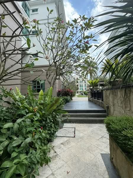 Fifth Avenue Condominium, 2 Fifth Avenue, 2 Bedrooms, 1,033 sqft, Condominium For Rent, by Tay Iris, 500194403 - Exterior - PropertyGuru.com.sg