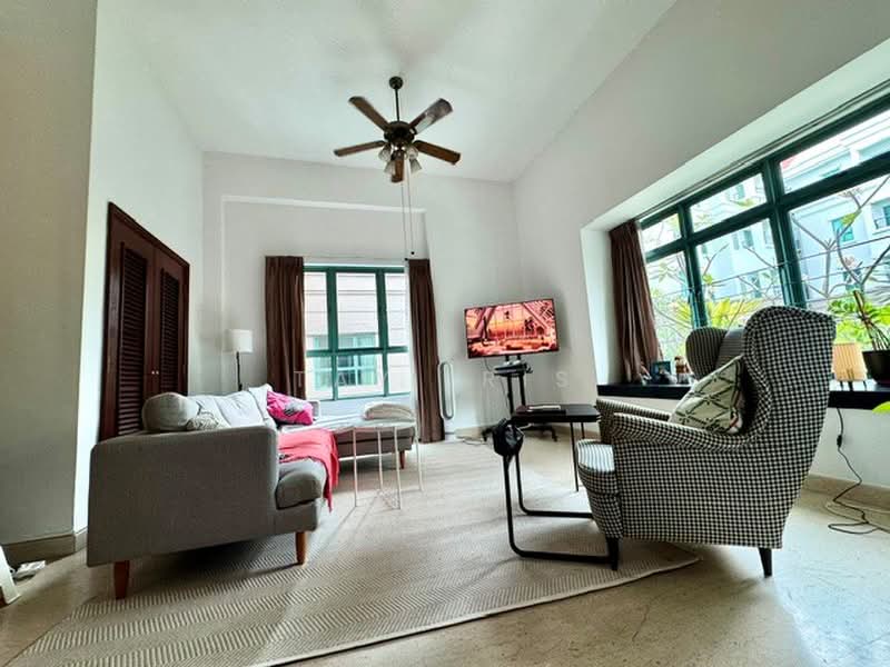 Fifth Avenue Condominium, 2 Fifth Avenue, 2 Bedrooms, 1,033 sqft, Condominium For Rent, by Tay Iris, 500194403 - Living Room - PropertyGuru.com.sg