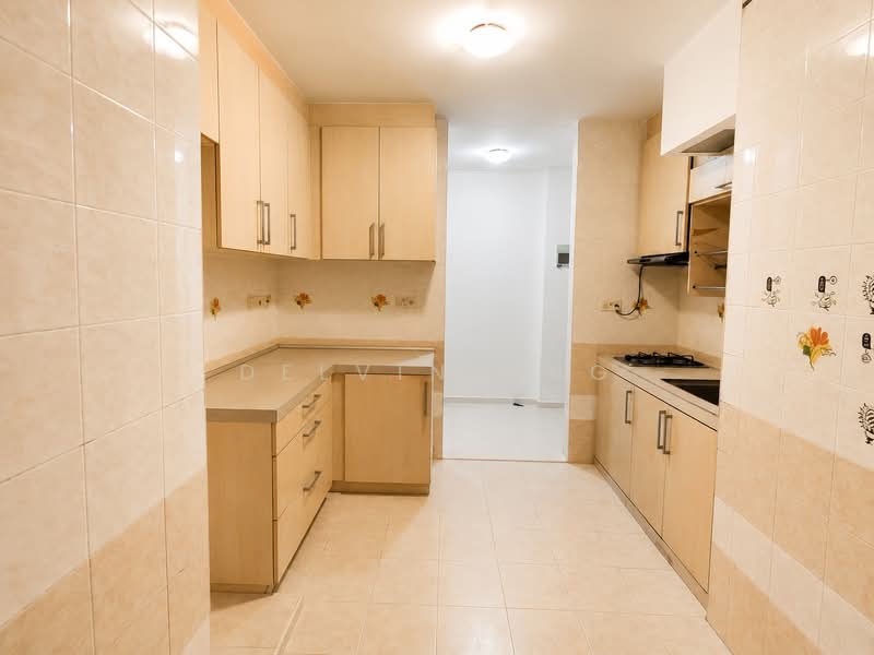 152 Lorong 2 Toa Payoh, 152 Lorong 2 Toa Payoh, 3 Bedrooms, 980 sqft, HDB Flat For Sale, by Delvin Ong, 500194421 - Kitchen - PropertyGuru.com.sg