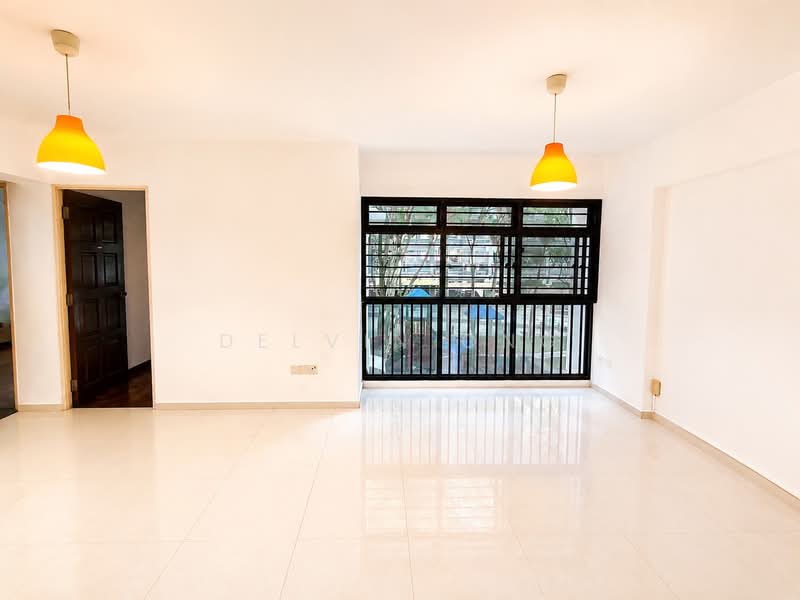 152 Lorong 2 Toa Payoh, 152 Lorong 2 Toa Payoh, 3 Bedrooms, 980 sqft, HDB Flat For Sale, by Delvin Ong, 500194421 - Living Room - PropertyGuru.com.sg
