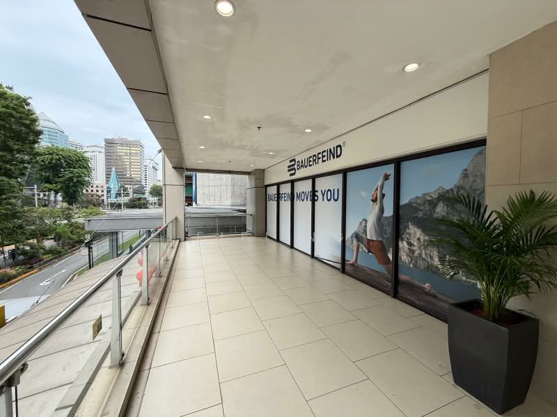 Lucky Plaza, 304 Orchard Road, 226 sqft, Mall Shop For Rent, by FiFi Ng, 500194424 - Exterior - CommercialGuru.com.sg