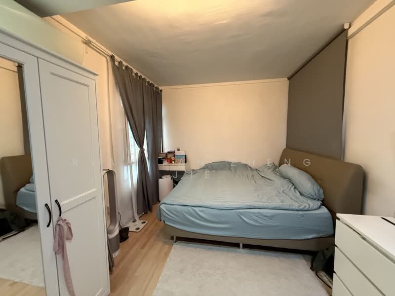 669C Jurong West Street 64, 669C Jurong West Street 64, 3 Bedrooms, 1,399 sqft, HDB Flat For Sale, by Ryan Tan Zheng Jie, 500194428 - Bedroom - PropertyGuru.com.sg
