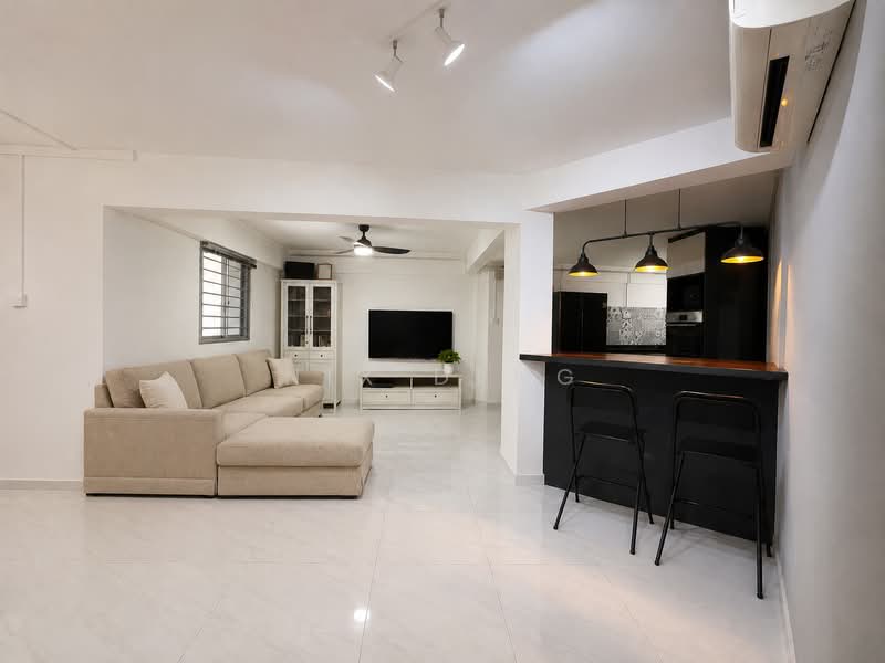 101 Jurong East Street 13, 101 Jurong East Street 13, 3 Bedrooms, 1,022 sqft, HDB Flat For Sale, by Nix Deng, 500194436 - Living Room - PropertyGuru.com.sg