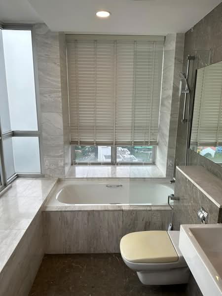 The Parc Condominium, 3 West Coast Walk, Room Rental, 100 sqft, Condominium For Rent, by Andrew Yek, 500194442 - Bathroom - PropertyGuru.com.sg