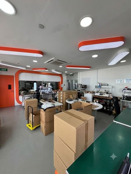 Tradehub 21, 26 Boon Lay Way, 7,470 sqft, Light Industrial (B1) For Sale, by Ben Chew, 500194445 - Interior - CommercialGuru.com.sg