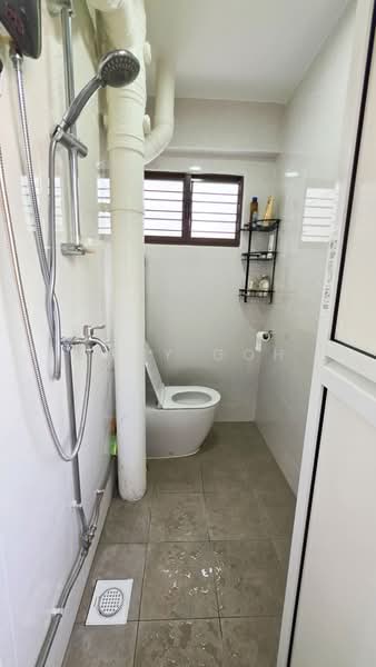868 Yishun Street 81, 868 Yishun Street 81, Room Rental, 200 sqft, HDB Flat For Rent, by Orry Goh, 500194446 - Bathroom - PropertyGuru.com.sg