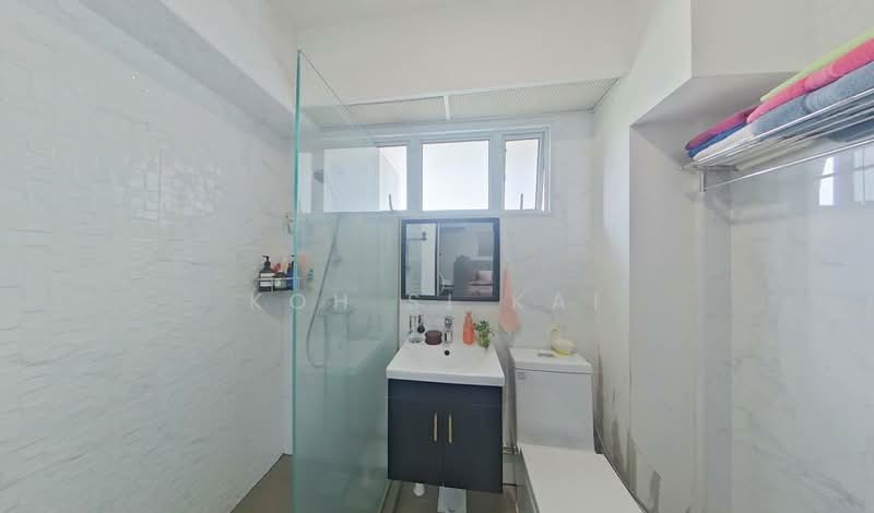 645 Jalan Tenaga, 645 Jalan Tenaga, 3 Bedrooms, 1,313 sqft, HDB Flat For Sale, by KOH SI KAI, 500194458 - Bathroom - PropertyGuru.com.sg