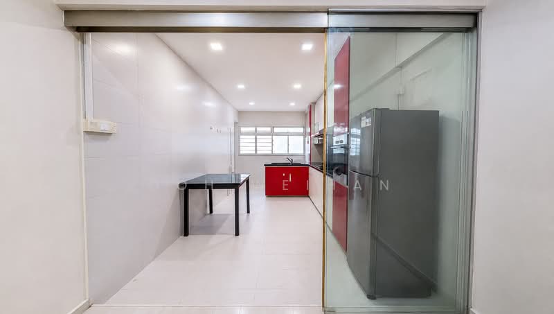 442 Clementi Avenue 3, 442 Clementi Avenue 3, 2 Bedrooms, 732 sqft, HDB Flat For Rent, by Goh Weihan, 500194464 - Kitchen - PropertyGuru.com.sg