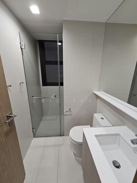 Westwood Residences EC, 180 Westwood Avenue, 2 Bedrooms, 764 sqft, Condominium For Sale, by Eric Yeep, 500194474 - Bathroom - PropertyGuru.com.sg