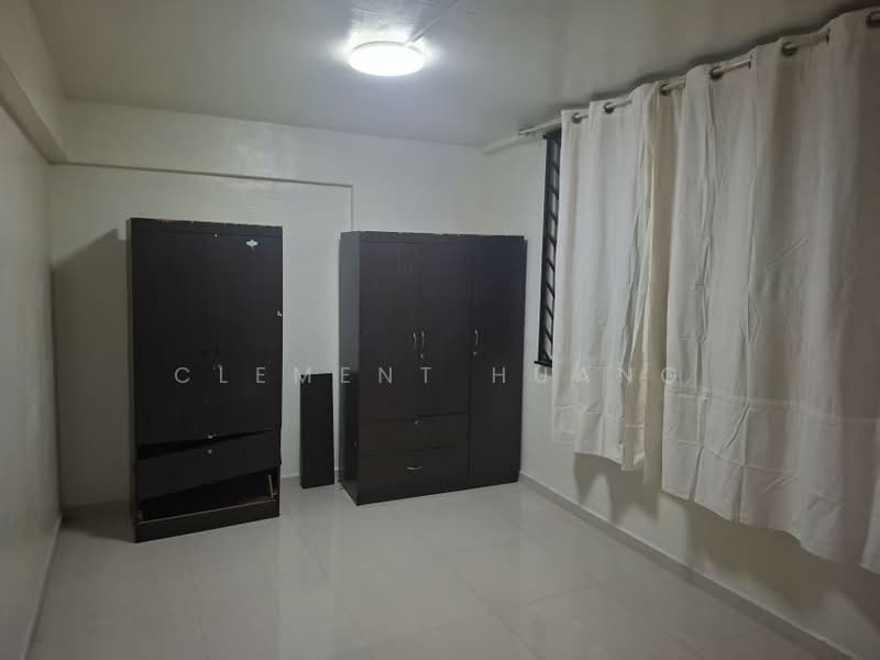 472 Tampines Street 44, 472 Tampines Street 44, 2 Bedrooms, 850 sqft, HDB Flat For Rent, by Clement Huang, 500194479 - Bedroom - PropertyGuru.com.sg