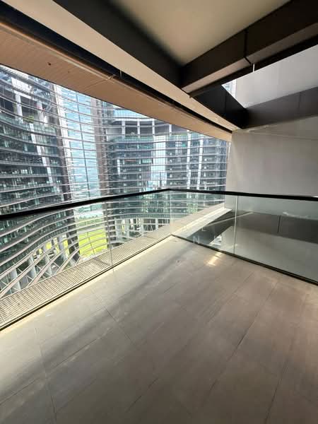 Marina One Residences, 21 Marina Way, 1 Bedroom, 700 sqft, Condominium For Sale, by Dimpal Daryani, 500194491 - Balcony - PropertyGuru.com.sg