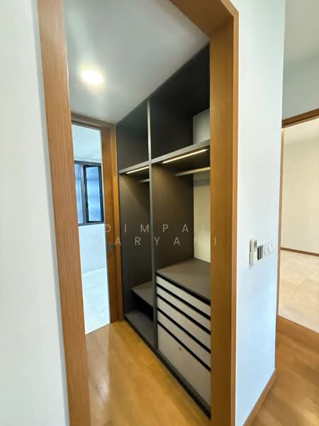 Marina One Residences, 21 Marina Way, 1 Bedroom, 700 sqft, Condominium For Sale, by Dimpal Daryani, 500194491 - Wardrobe - PropertyGuru.com.sg