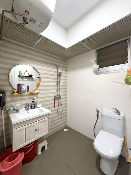 994C Buangkok Link, 994C Buangkok Link, 3 Bedrooms, 1,001 sqft, HDB Flat For Sale, by Branden Lee, 500194493 - Bathroom - PropertyGuru.com.sg