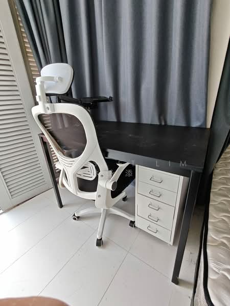 #1 Loft, 1 Lorong 24 Geylang, 1 Bedroom, 198 sqft, Apartment For Rent, by Danis ET Lim 林永添, 500194494 - Study - PropertyGuru.com.sg