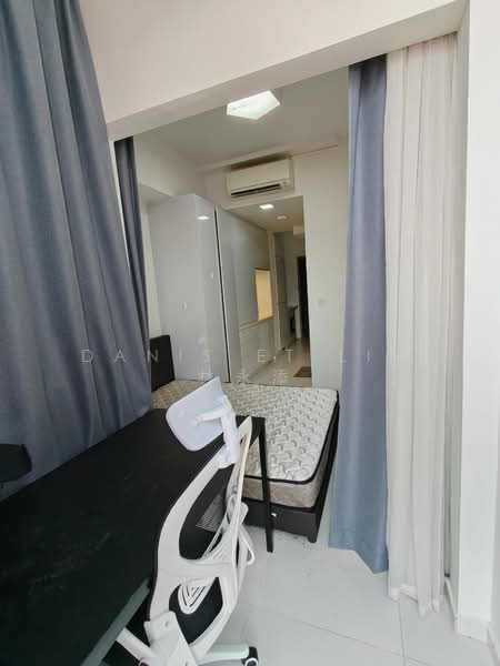 #1 Loft, 1 Lorong 24 Geylang, 1 Bedroom, 198 sqft, Apartment For Rent, by Danis ET Lim 林永添, 500194494 - Bedroom - PropertyGuru.com.sg