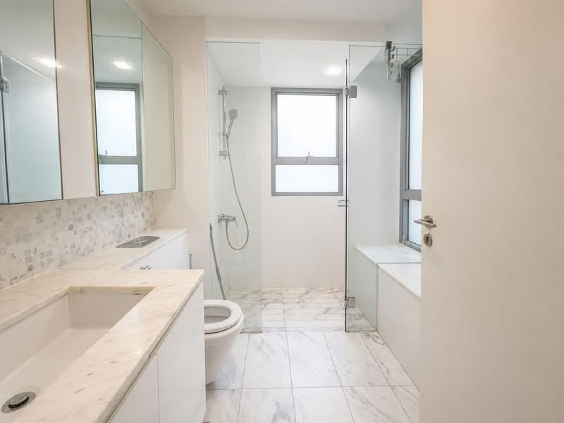 The Minton, 147 Hougang Street 11, 3 Bedrooms, 1,216 sqft, Condominium For Rent, by Aloysius Lim, 500194496 - Bathroom - PropertyGuru.com.sg