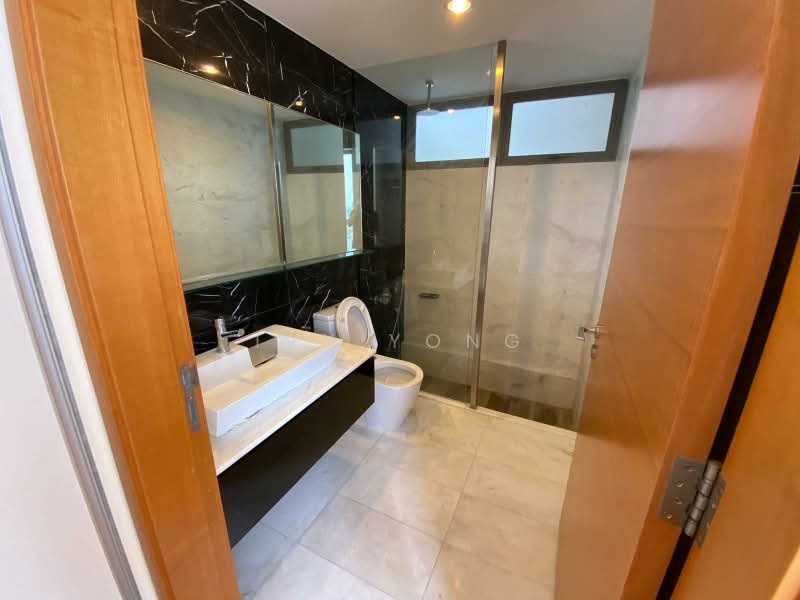 Centro Residences, 59 Ang Mo Kio Avenue 8, 4 Bedrooms, 1,281 sqft, Condominium For Sale, by Ivy Yong, 500194501 - Bathroom - PropertyGuru.com.sg