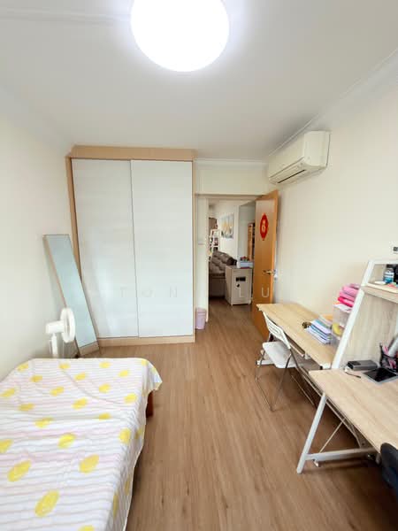649A Jurong West Street 61, 649A Jurong West Street 61, 3 Bedrooms, 1,183 sqft, HDB Flat For Sale, by Tony Lu, 500194504 - Bedroom - PropertyGuru.com.sg