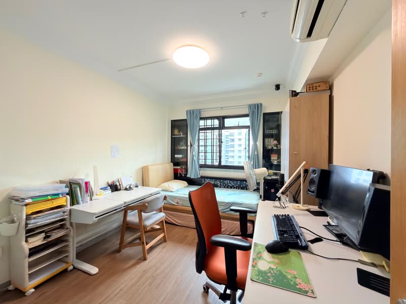 649A Jurong West Street 61, 649A Jurong West Street 61, 3 Bedrooms, 1,183 sqft, HDB Flat For Sale, by Tony Lu, 500194504 - Bedroom - PropertyGuru.com.sg