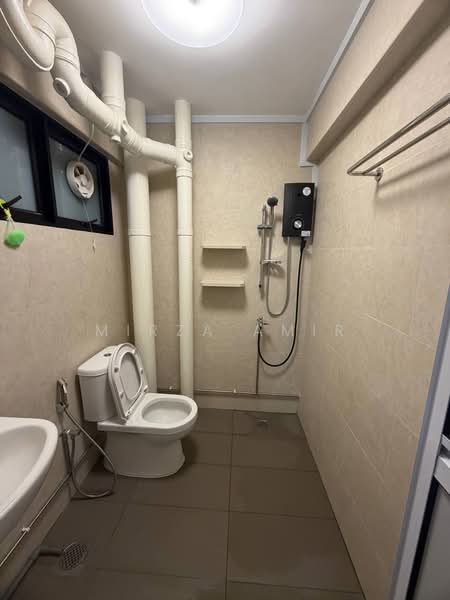 134 Marsiling Road, 134 Marsiling Road, Room Rental, 200 sqft, HDB Flat For Rent, by Mirza Amir, 500194511 - Bathroom - PropertyGuru.com.sg