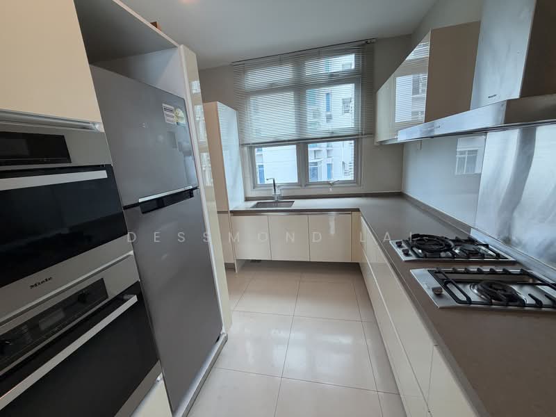 Residences @ Emerald Hill, 119 Emerald Hill Road, 3 Bedrooms, 1,657 sqft, Condominium For Sale, by Dessmond Lai, 500194513 - Kitchen - PropertyGuru.com.sg