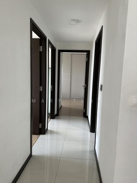 Lake Life, 4 Tao Ching Road, 3 Bedrooms, 1,034 sqft, Executive Condominium For Sale, by Mary Teng, 500194530 - Corridor - PropertyGuru.com.sg