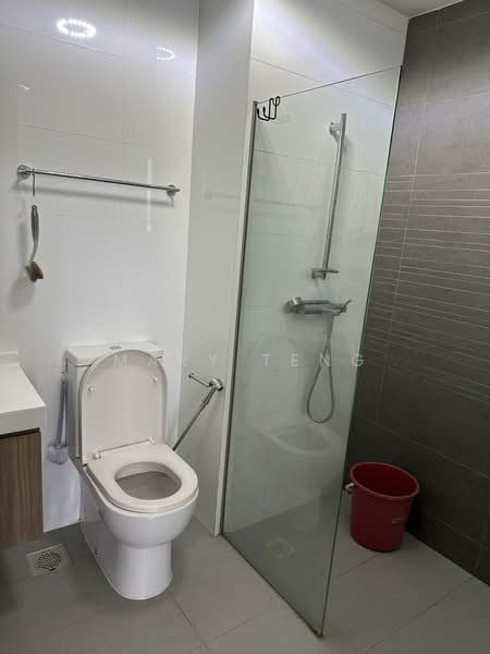 Lake Life, 4 Tao Ching Road, 3 Bedrooms, 1,034 sqft, Executive Condominium For Sale, by Mary Teng, 500194530 - Bathroom - PropertyGuru.com.sg
