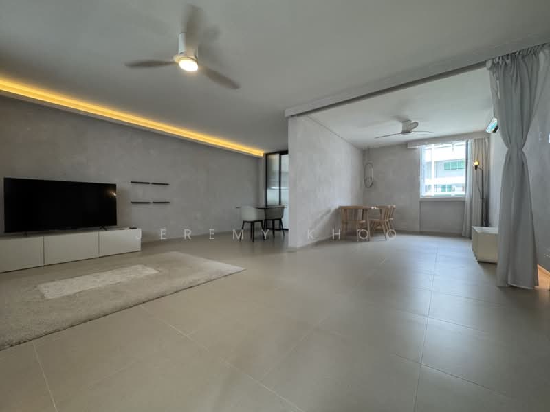 166 Bedok South Avenue 3, 166 Bedok South Avenue 3, 3 Bedrooms, 893 sqft, HDB Flat For Rent, by Jeremy Khoo, 500194531 - Living Room - PropertyGuru.com.sg