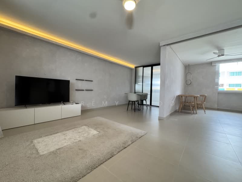 166 Bedok South Avenue 3, 166 Bedok South Avenue 3, 3 Bedrooms, 893 sqft, HDB Flat For Rent, by Jeremy Khoo, 500194531 - Living Room - PropertyGuru.com.sg
