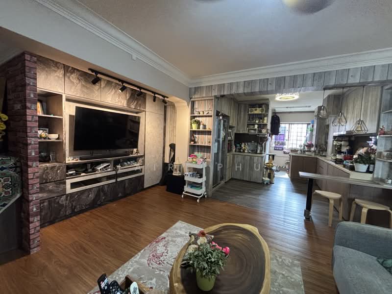 753 Pasir Ris Street 71, 753 Pasir Ris Street 71, 3 Bedrooms, 1,141 sqft, HDB Flat For Sale, by Klaire Phua, 500194543 - Living Room - PropertyGuru.com.sg