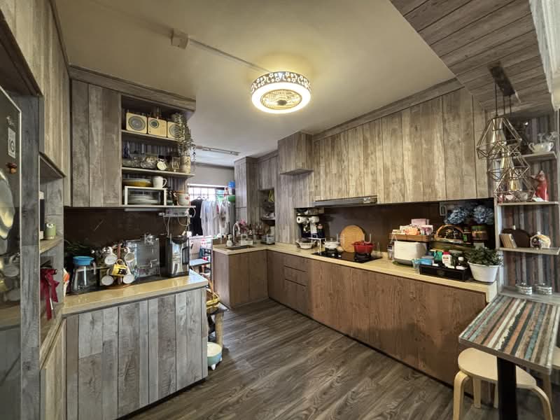 753 Pasir Ris Street 71, 753 Pasir Ris Street 71, 3 Bedrooms, 1,141 sqft, HDB Flat For Sale, by Klaire Phua, 500194543 - Kitchen - PropertyGuru.com.sg