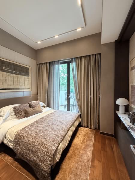 Parksuites, 18 Holland Grove Road, 5 Bedrooms, 3,068 sqft, Condominium For Sale, by Jessie Tan 陈杰识, 500194549 - PropertyGuru.com.sg