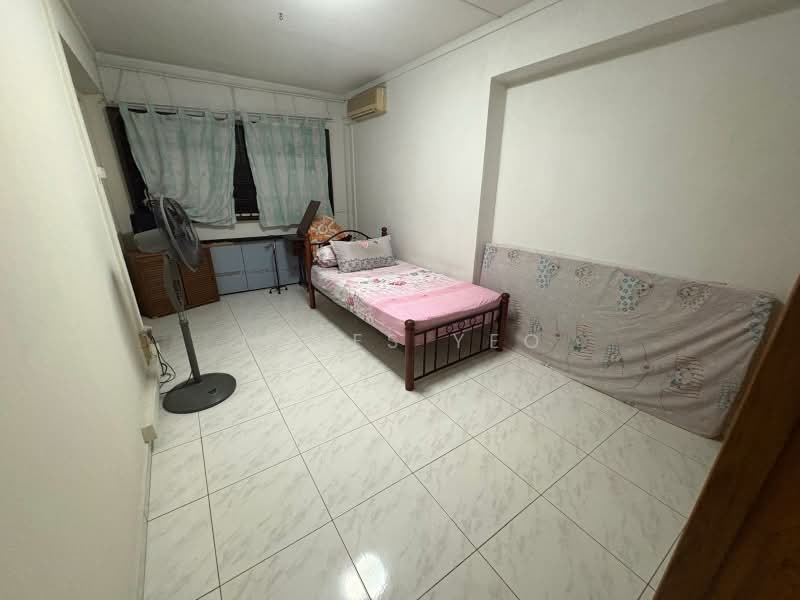 613 Woodlands Avenue 4, 613 Woodlands Avenue 4, 3 Bedrooms, 1,098 sqft, HDB Flat For Sale, by James Yeo, 500194561 - Bedroom - PropertyGuru.com.sg