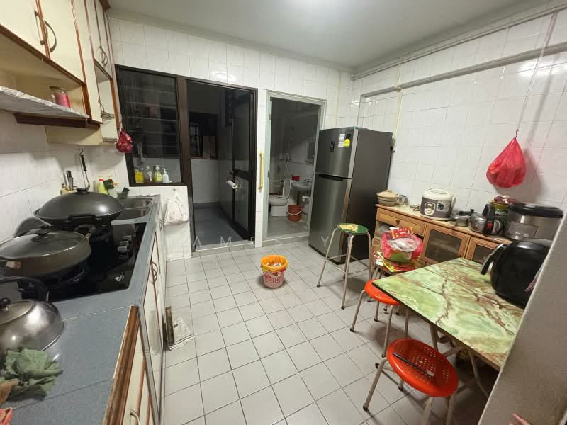 613 Woodlands Avenue 4, 613 Woodlands Avenue 4, 3 Bedrooms, 1,098 sqft, HDB Flat For Sale, by James Yeo, 500194561 - Kitchen - PropertyGuru.com.sg