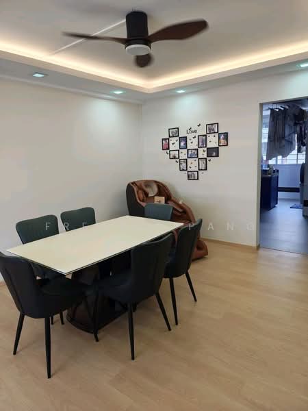 727 Jurong West Avenue 5, 727 Jurong West Avenue 5, 3 Bedrooms, 1,302 sqft, HDB Flat For Sale, by Freddie Pang, 500194584 - PropertyGuru.com.sg