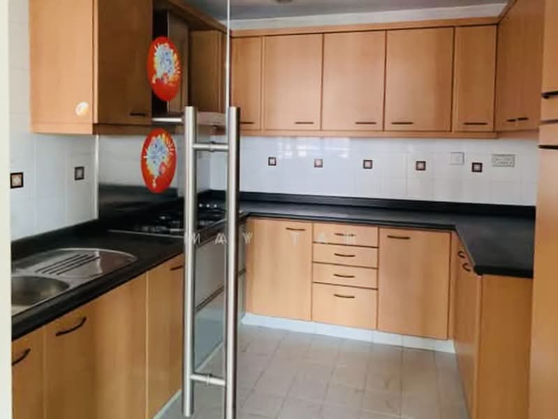 Tiara, 1 Kim Seng Walk, 3 Bedrooms, 1,281 sqft, Apartment For Rent, by May Tan, 500194594 - Kitchen - PropertyGuru.com.sg