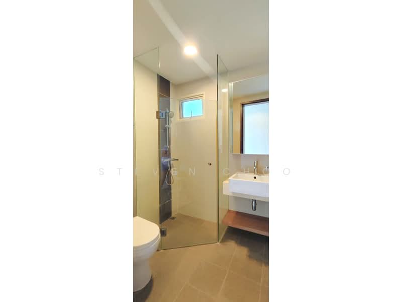 Watercolours, 25 Pasir Ris Link, Studio, 250 sqft, Executive Condominium For Rent, by Steven Choo, 500194595 - Bathroom - PropertyGuru.com.sg